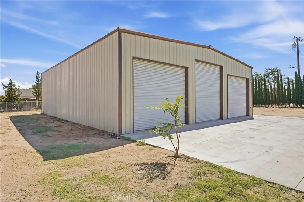 14940 Mesa Street Hesperia, CA 92345