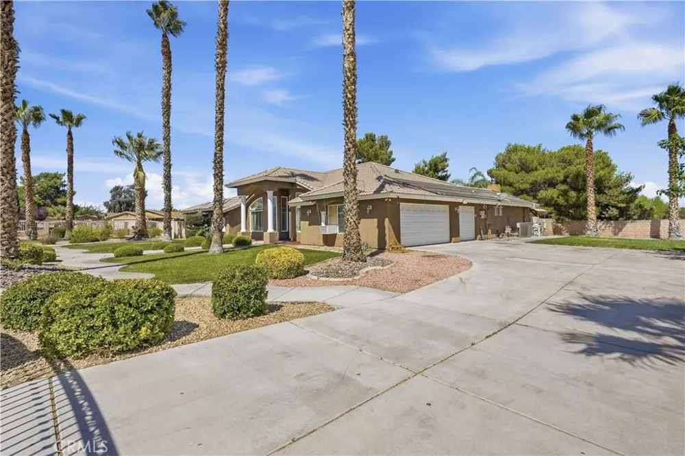 14940 Mesa Street Hesperia, CA 92345