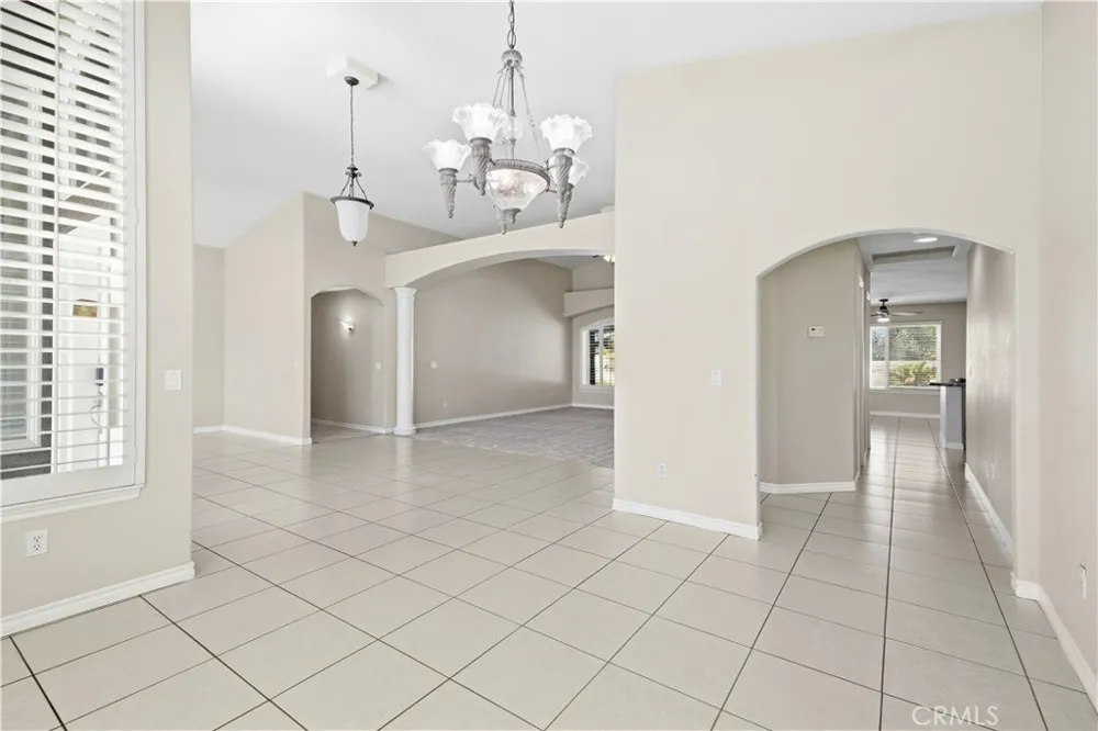 14940 Mesa Street Hesperia, CA 92345