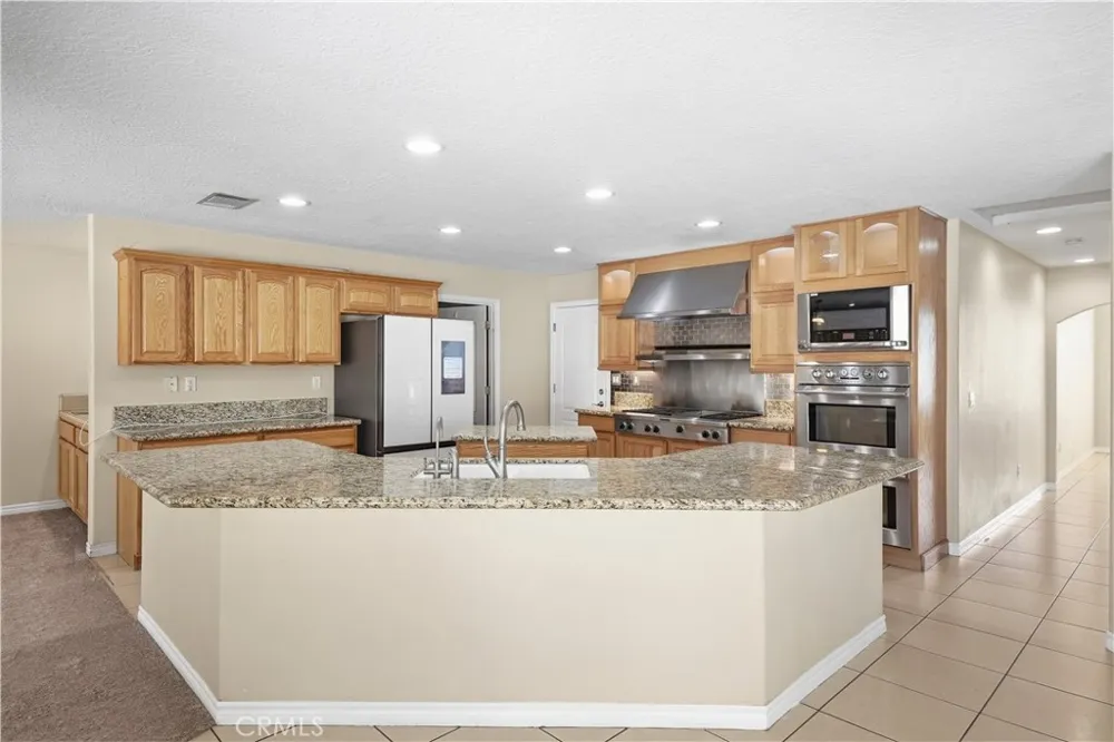 14940 Mesa Street Hesperia, CA 92345