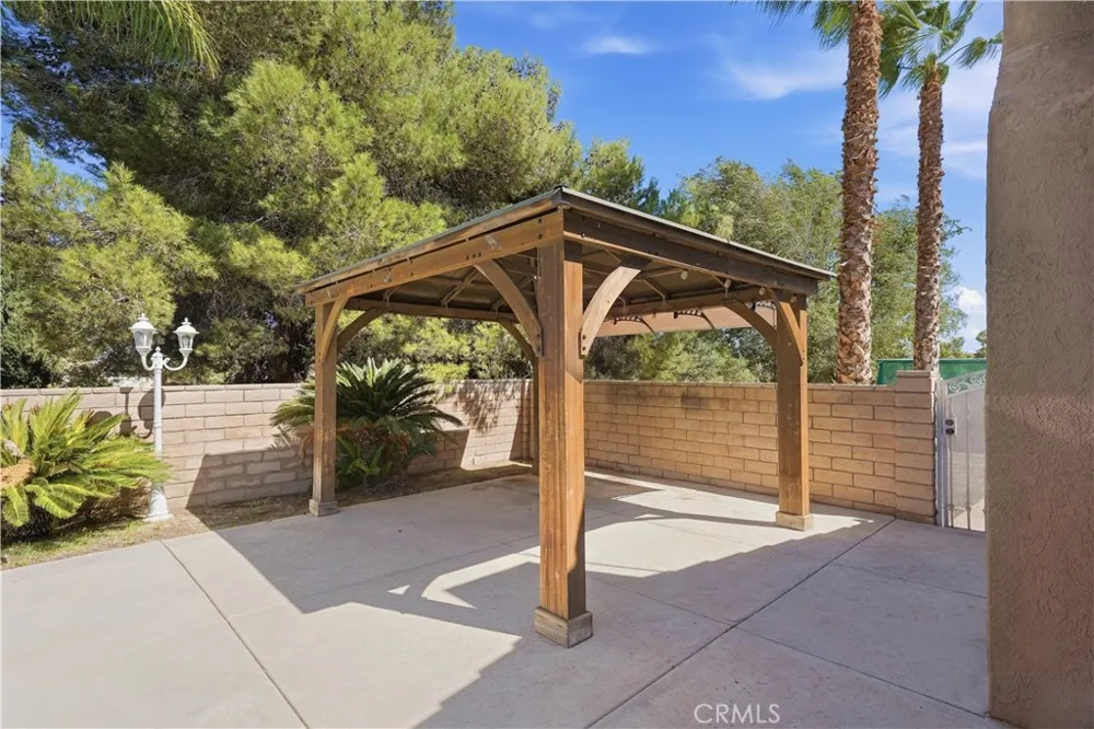 14940 Mesa Street Hesperia, CA 92345
