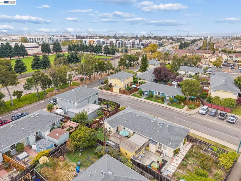 104 Cypress St Alameda, CA 94501