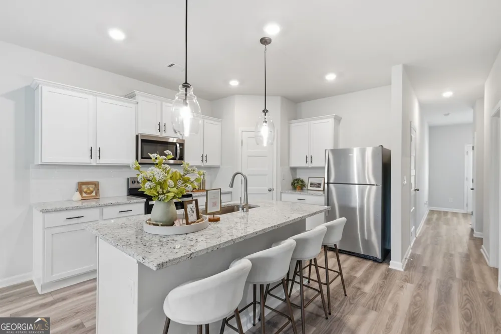 4024 Hidden River LN Oakwood, GA 30566