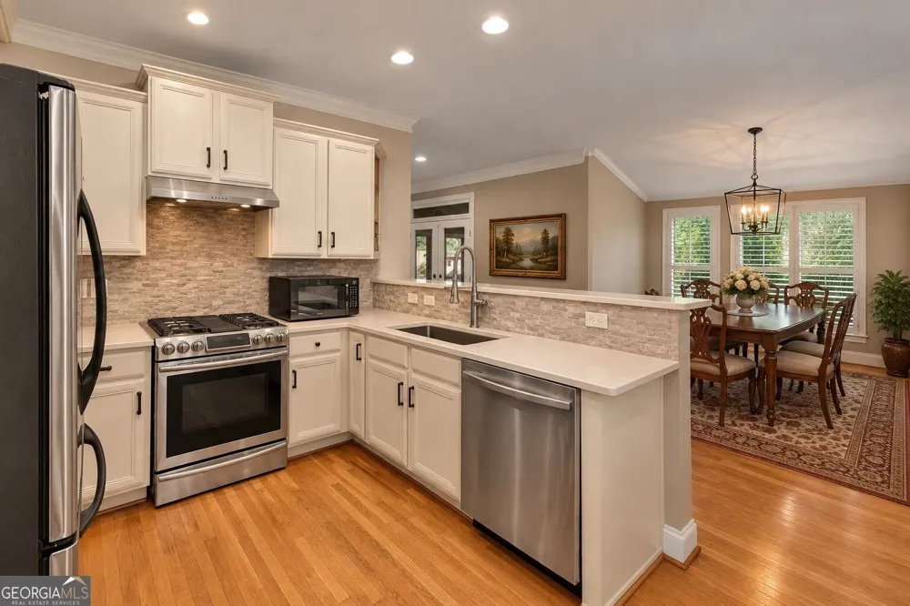 997 Longley AVE NW Atlanta, GA 30318