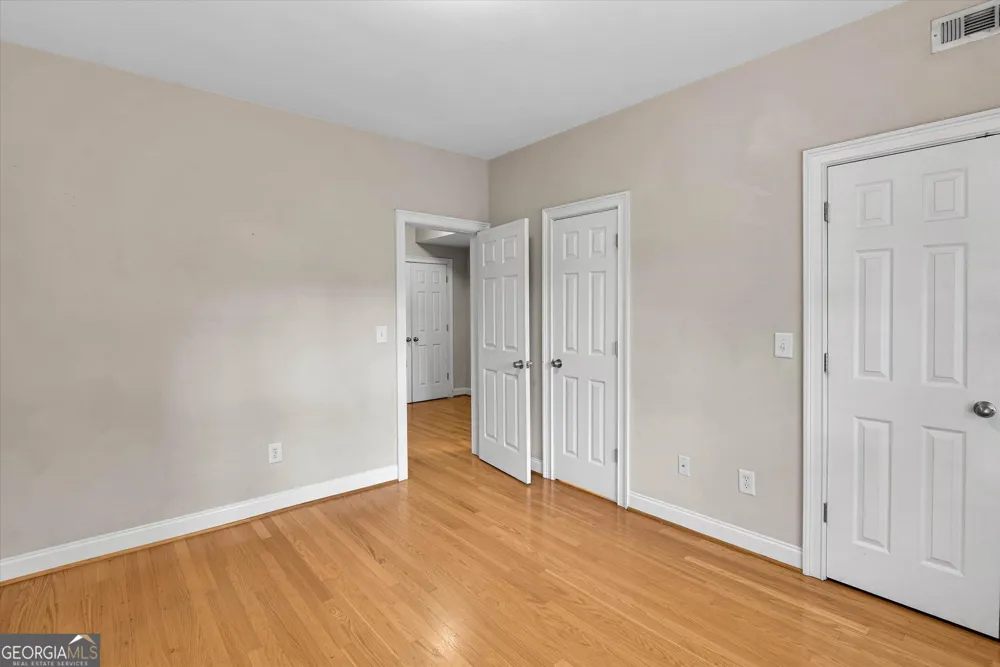 997 Longley AVE NW Atlanta, GA 30318