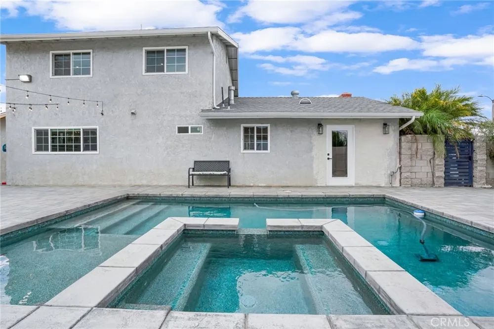 18820 Coltman Carson, CA 90746
