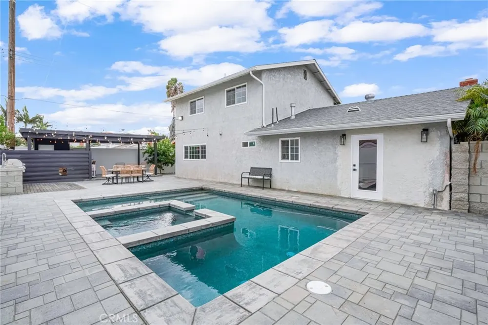18820 Coltman Carson, CA 90746