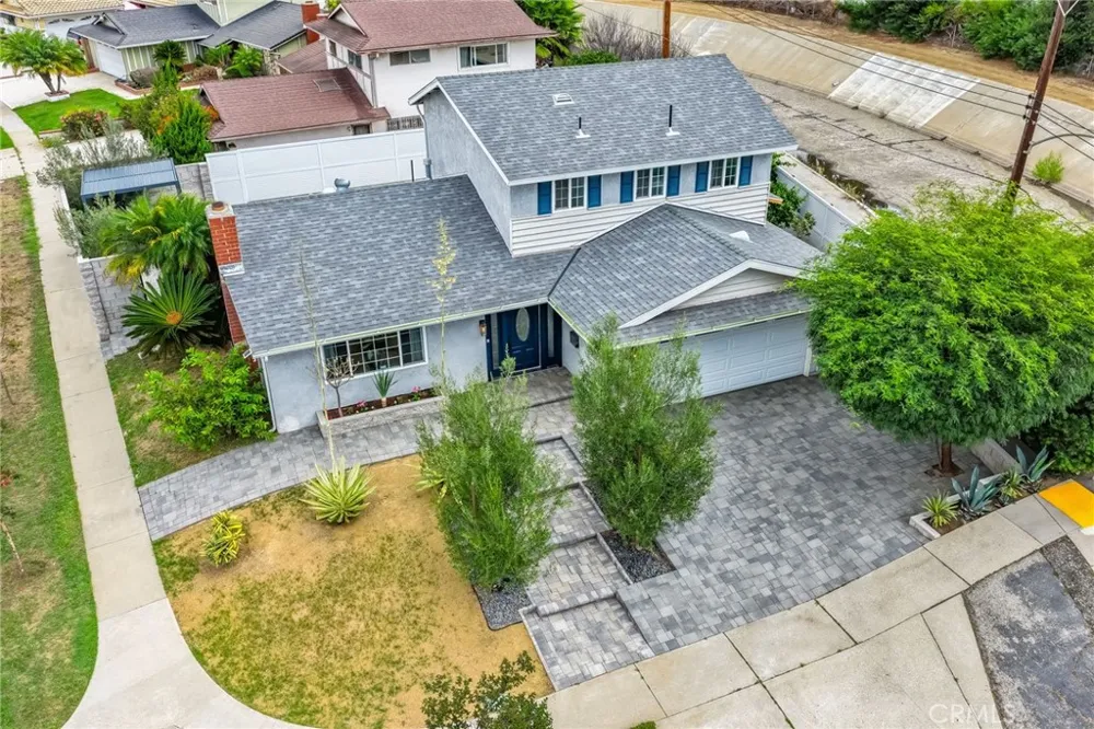 18820 Coltman Carson, CA 90746