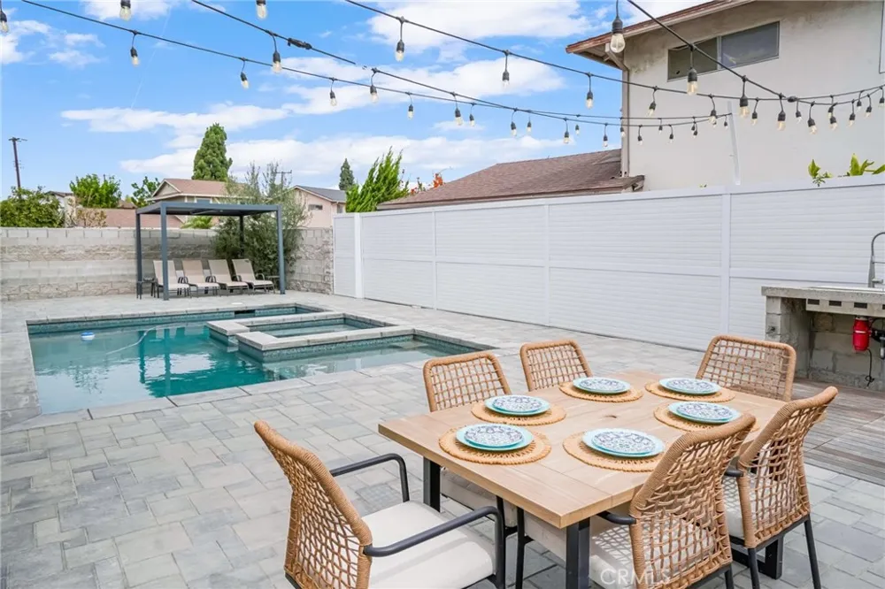 18820 Coltman Carson, CA 90746