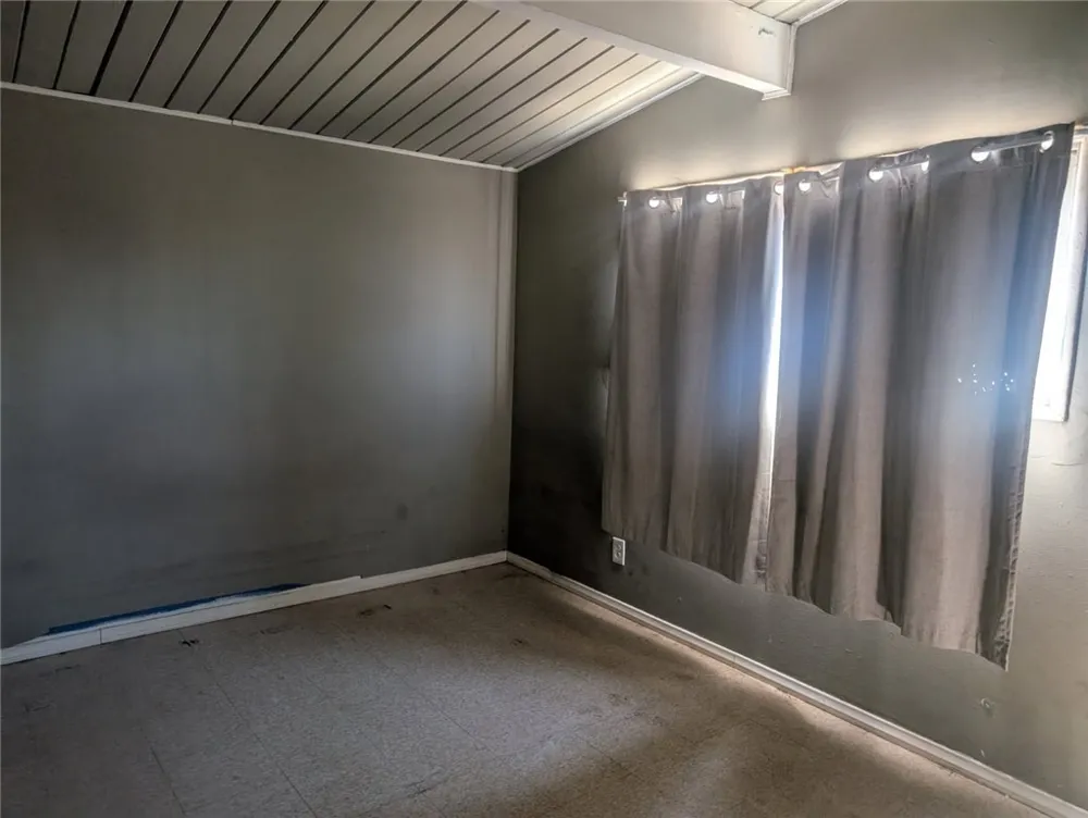 17009 E Orkney Azusa, CA 91702