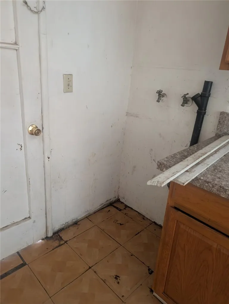 17009 E Orkney Azusa, CA 91702