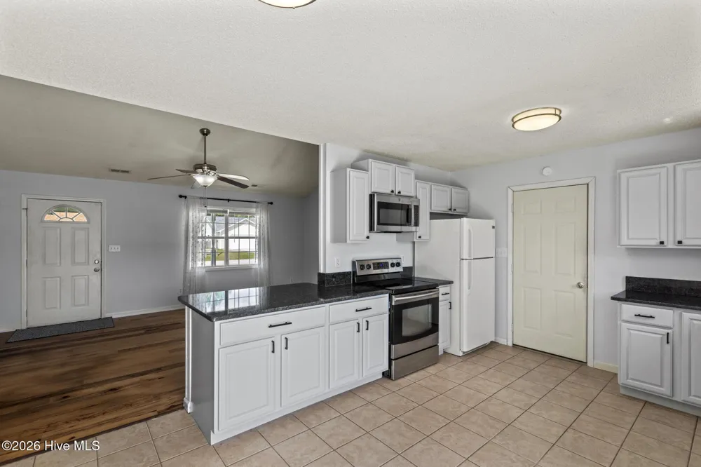 164 Glenwood Drive Hubert, NC 28539