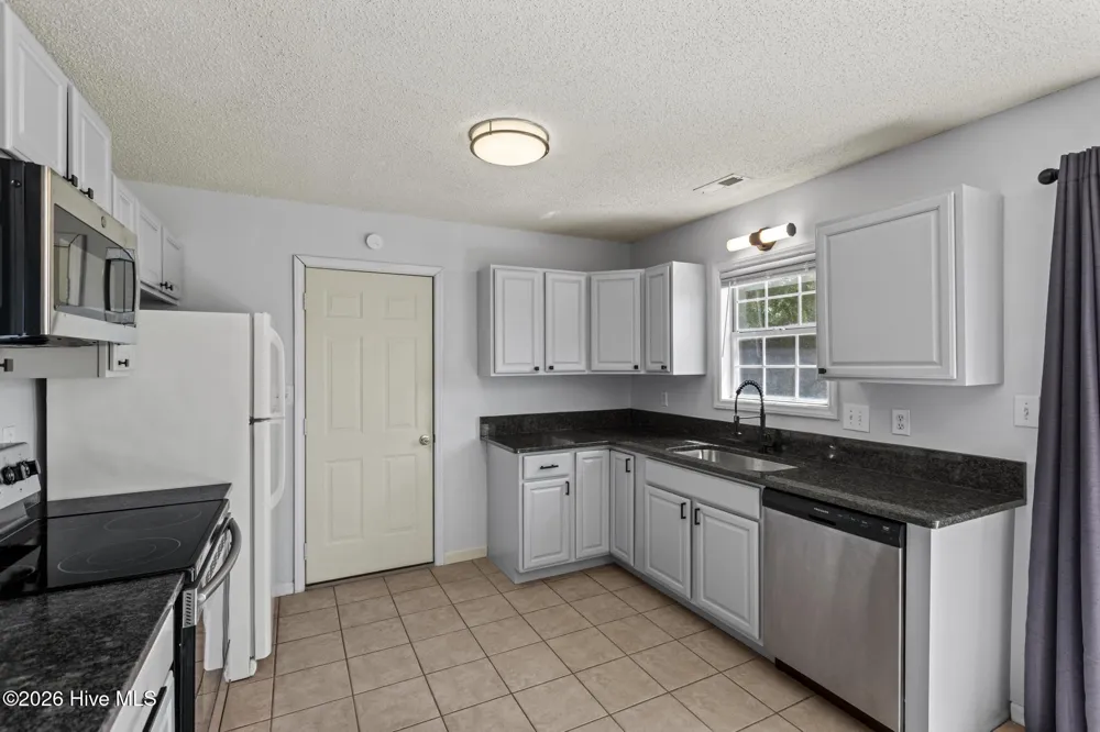 164 Glenwood Drive Hubert, NC 28539