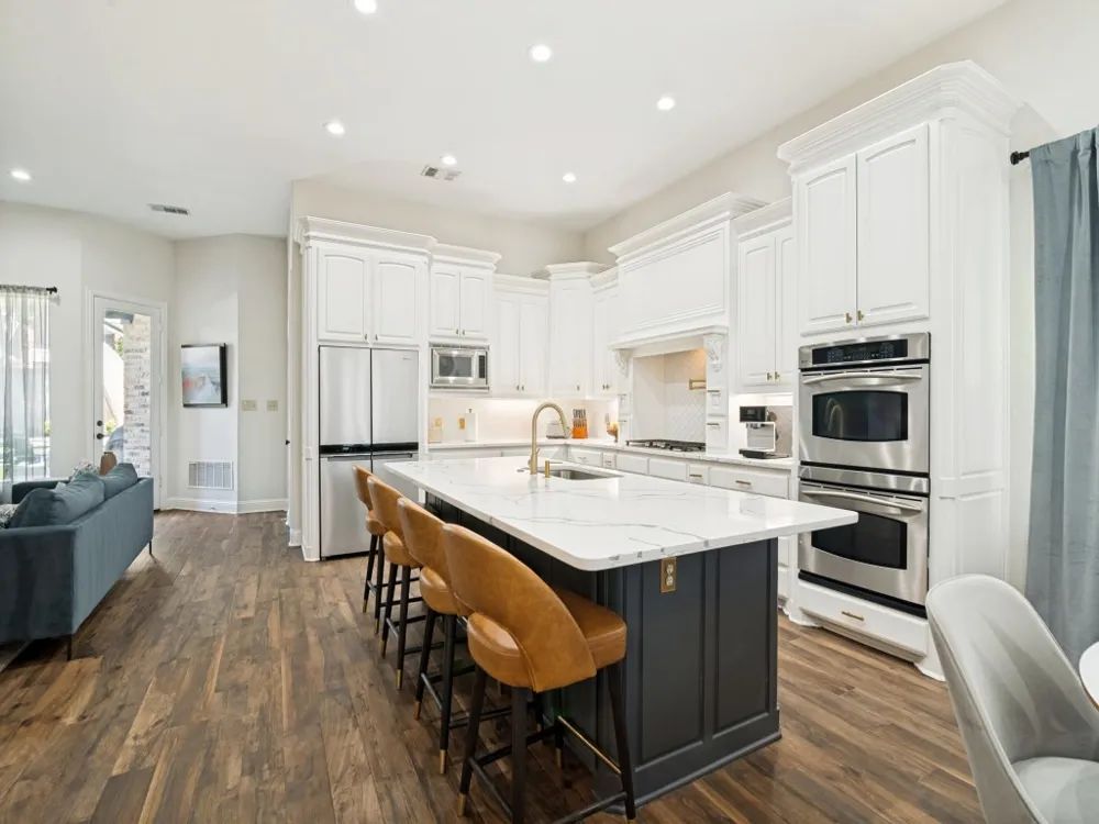 701 Starlight Pass Heath, TX 75032