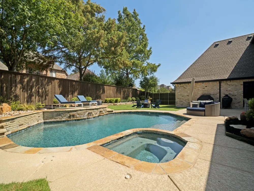 701 Starlight Pass Heath, TX 75032