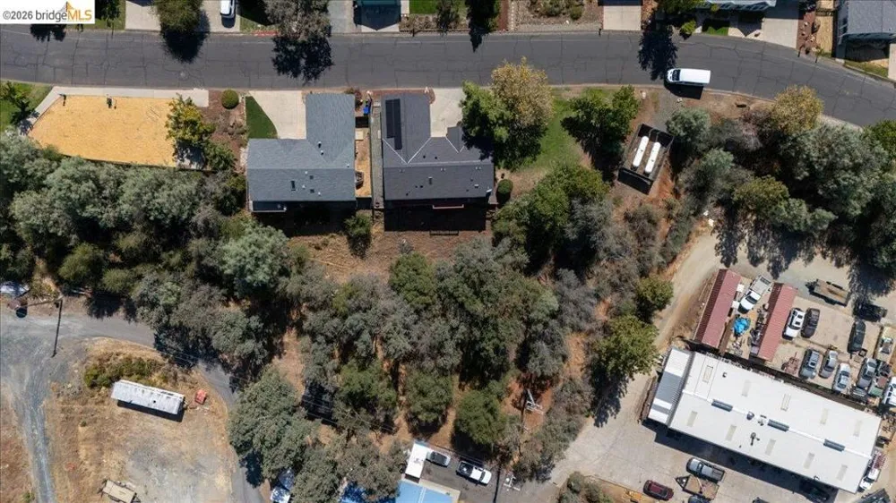 16992 Clouds Rest Rd Soulsbyville, CA 95372