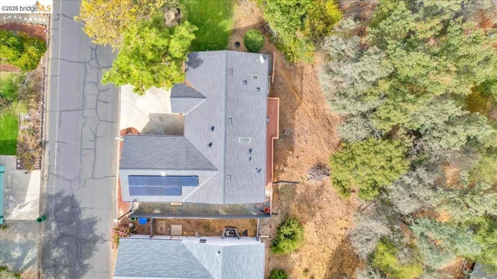 16992 Clouds Rest Rd Soulsbyville, CA 95372