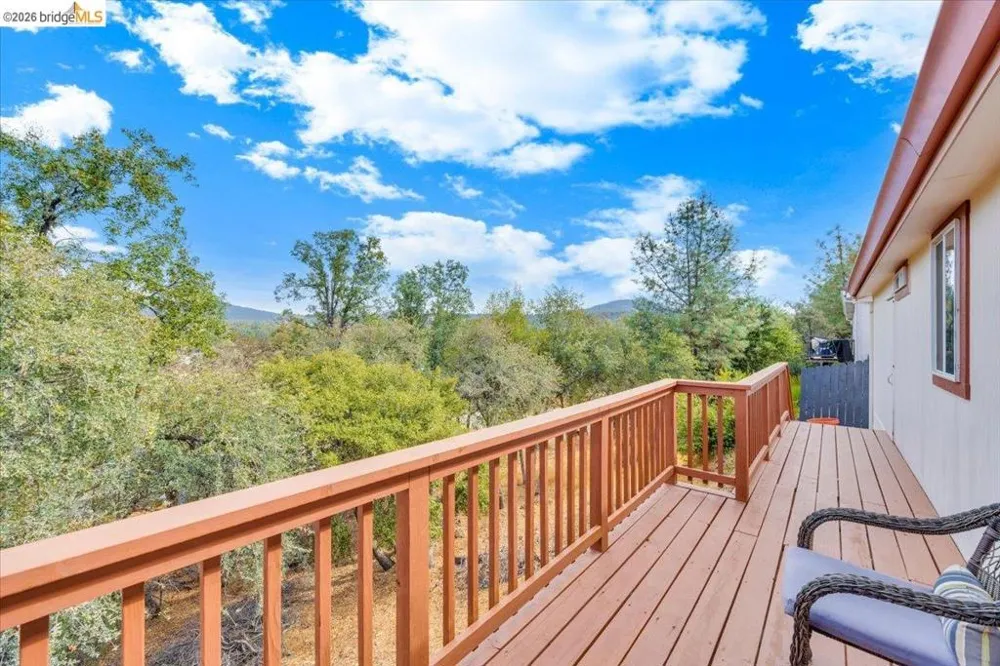 16992 Clouds Rest Rd Soulsbyville, CA 95372