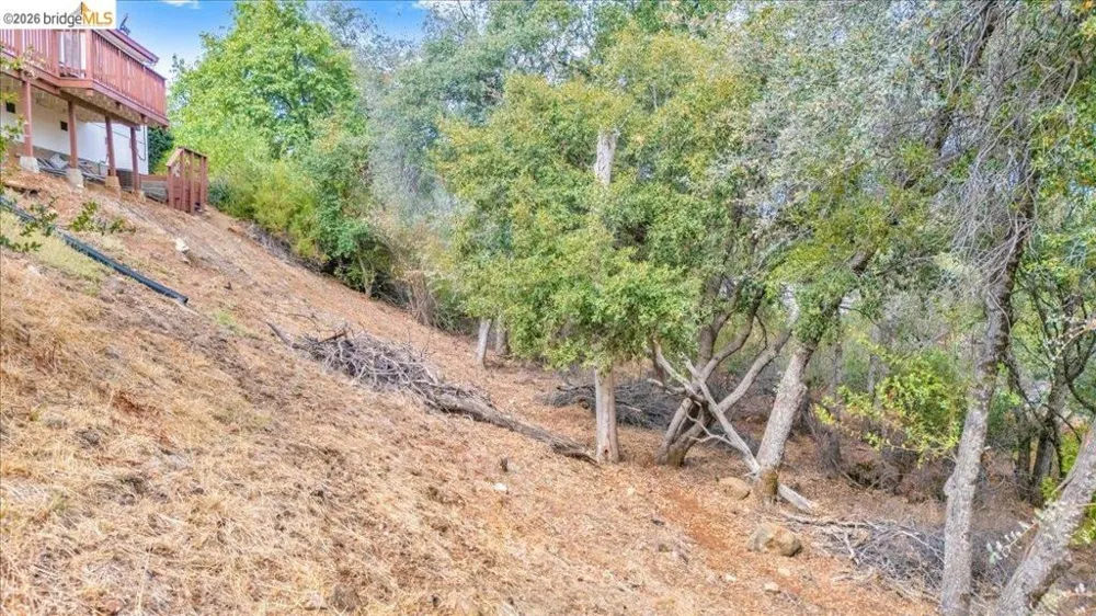 16992 Clouds Rest Rd Soulsbyville, CA 95372