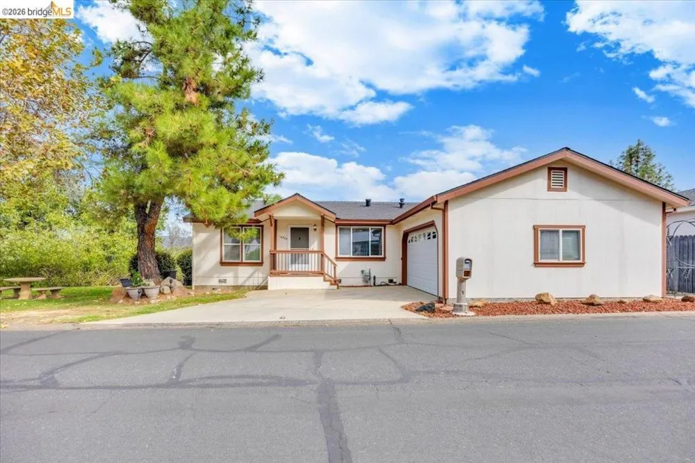 16992 Clouds Rest Rd Soulsbyville, CA 95372