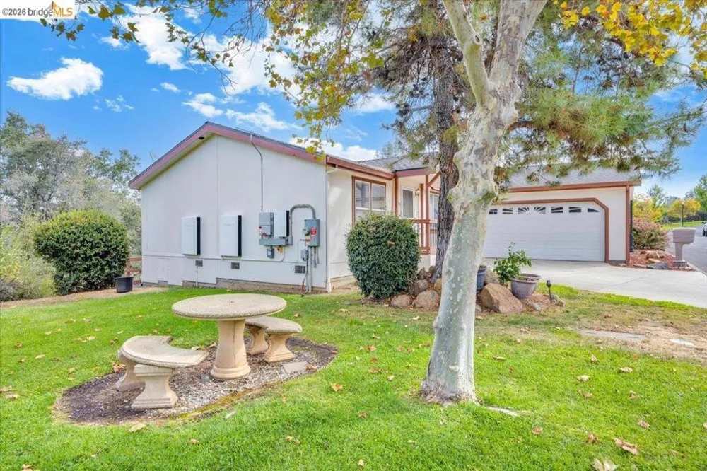 16992 Clouds Rest Rd Soulsbyville, CA 95372