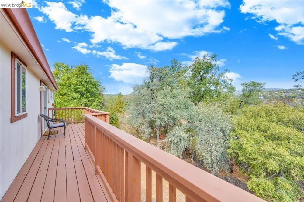16992 Clouds Rest Rd Soulsbyville, CA 95372
