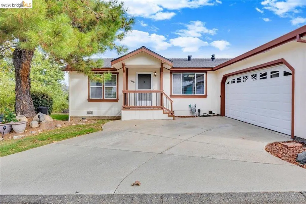 16992 Clouds Rest Rd Soulsbyville, CA 95372