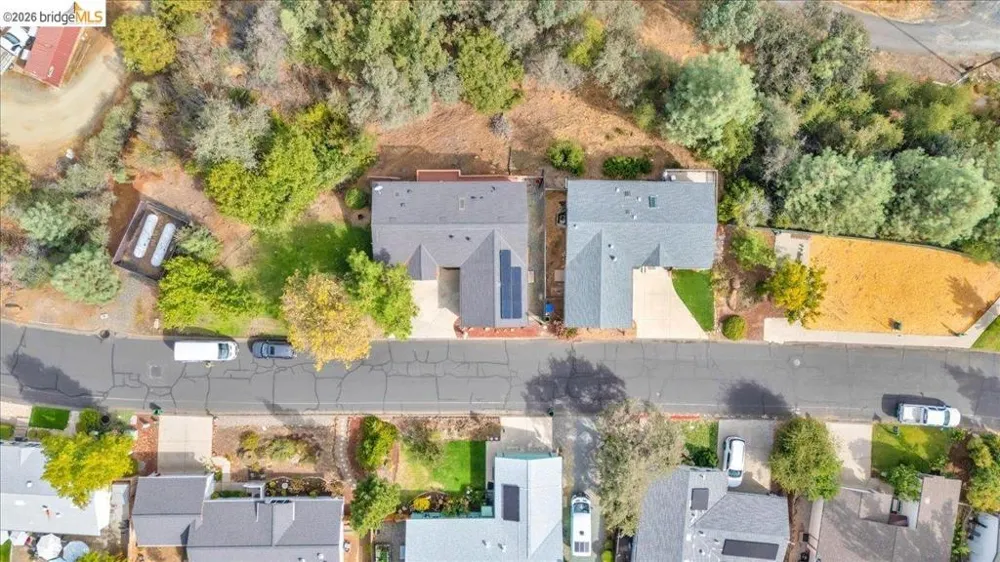 16992 Clouds Rest Rd Soulsbyville, CA 95372