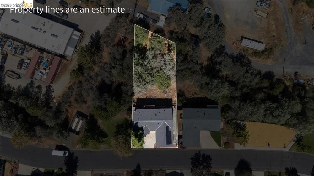 16992 Clouds Rest Rd Soulsbyville, CA 95372