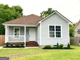 2125 Cedar AVE