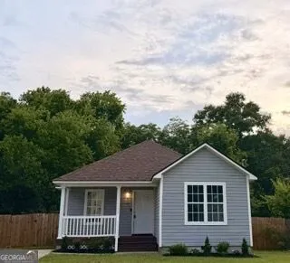 2125 Cedar AVE Macon, GA 31204