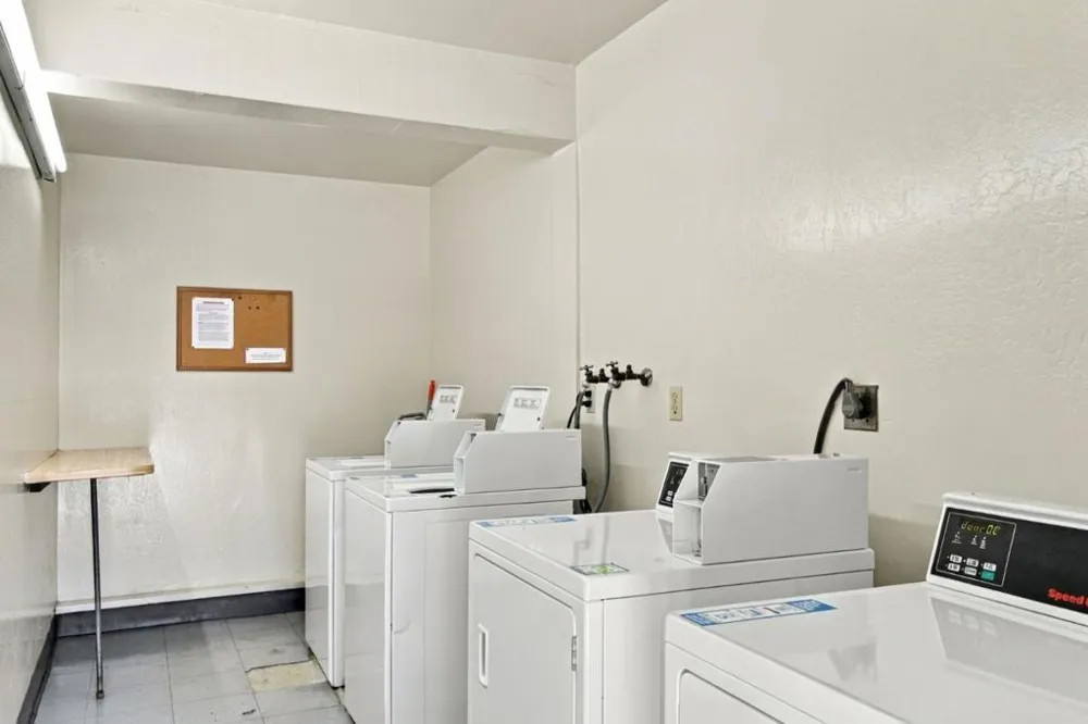 480 E Okeefe Street #305 East Palo Alto, CA 94303