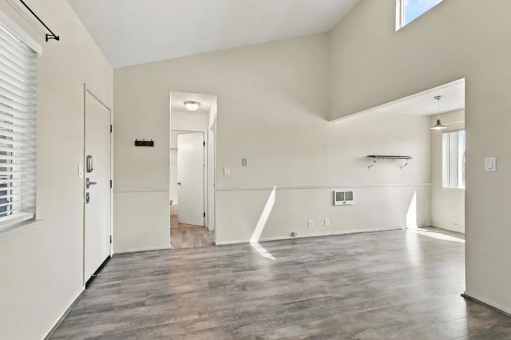480 E Okeefe Street #305 East Palo Alto, CA 94303