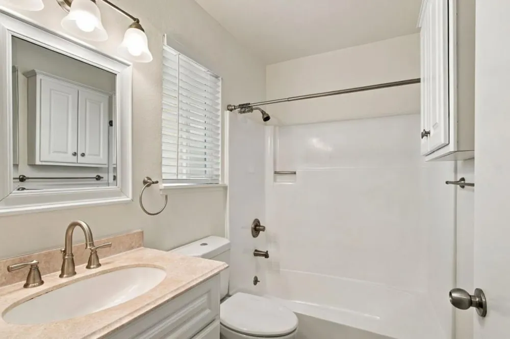480 E Okeefe Street #305 East Palo Alto, CA 94303