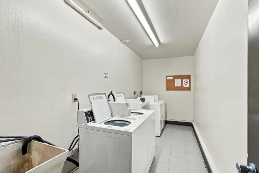 480 E Okeefe Street #305 East Palo Alto, CA 94303