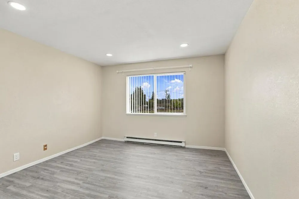 480 E Okeefe Street #305 East Palo Alto, CA 94303