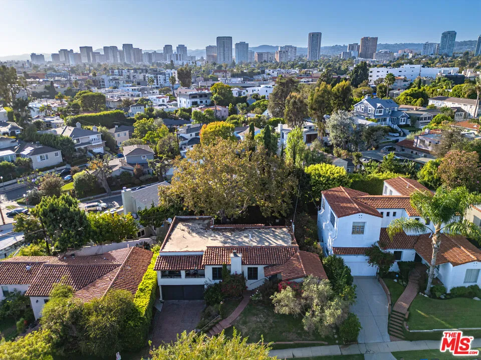 10323 Dunkirk Avenue Los Angeles, CA 90025