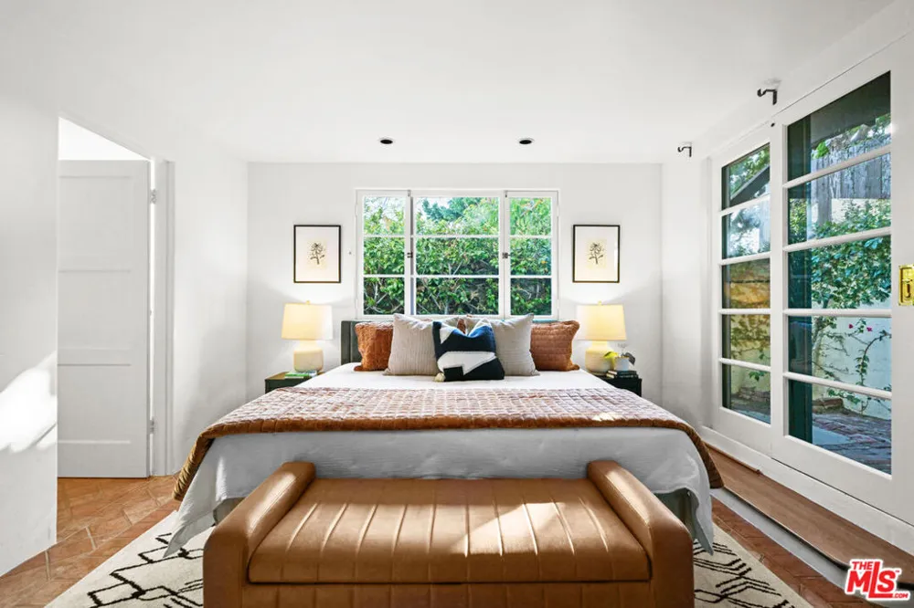 10323 Dunkirk Avenue Los Angeles, CA 90025