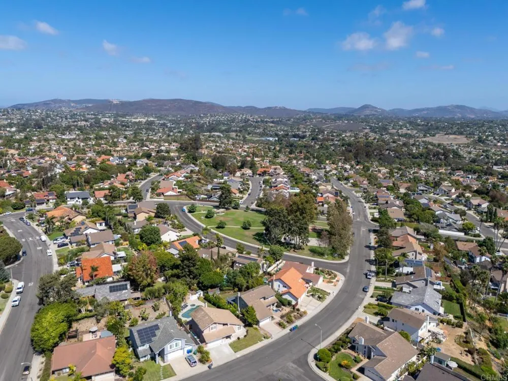 2606 Sombrosa Street Carlsbad, CA 92009