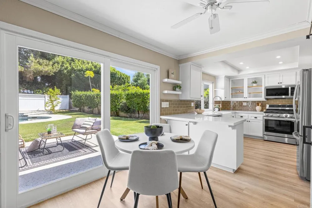 2606 Sombrosa Street Carlsbad, CA 92009