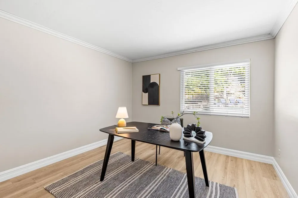 2606 Sombrosa Street Carlsbad, CA 92009