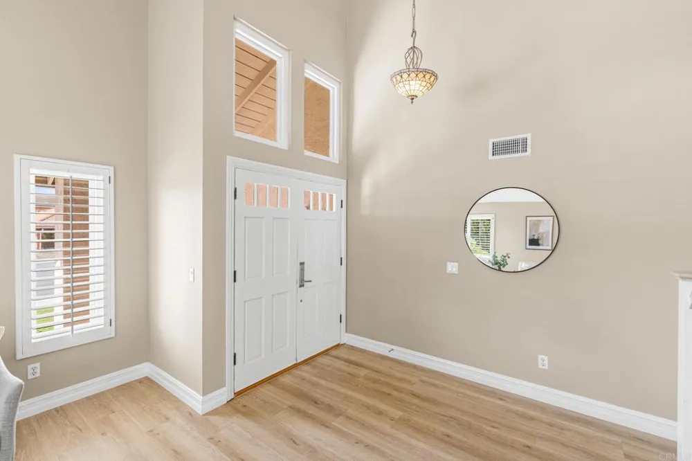 2606 Sombrosa Street Carlsbad, CA 92009