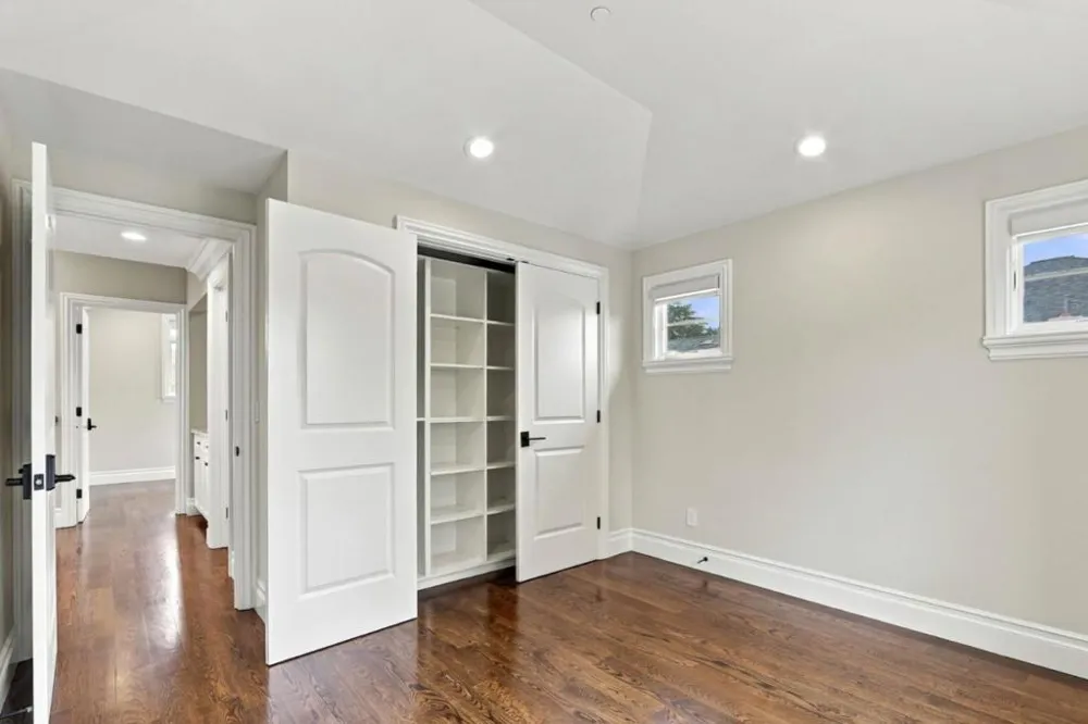 3878 Magnolia Drive Palo Alto, CA 94306