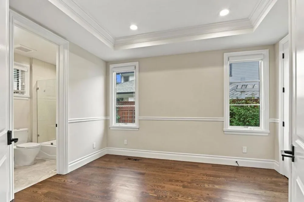 3878 Magnolia Drive Palo Alto, CA 94306
