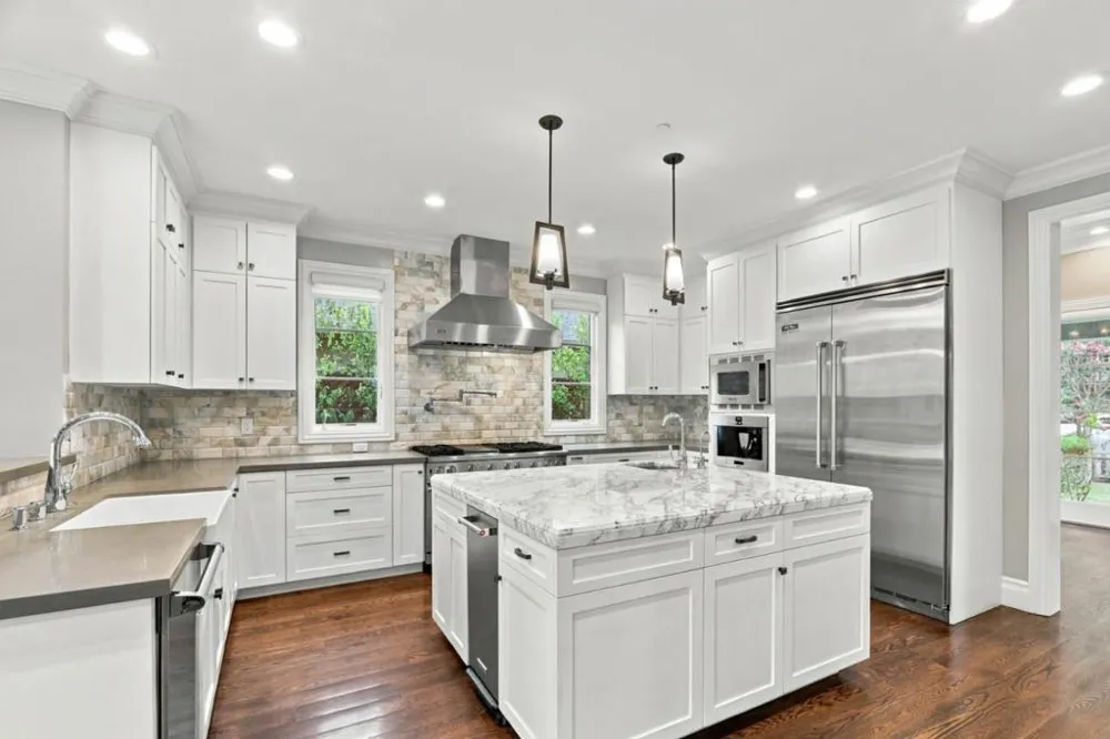 3878 Magnolia Drive Palo Alto, CA 94306