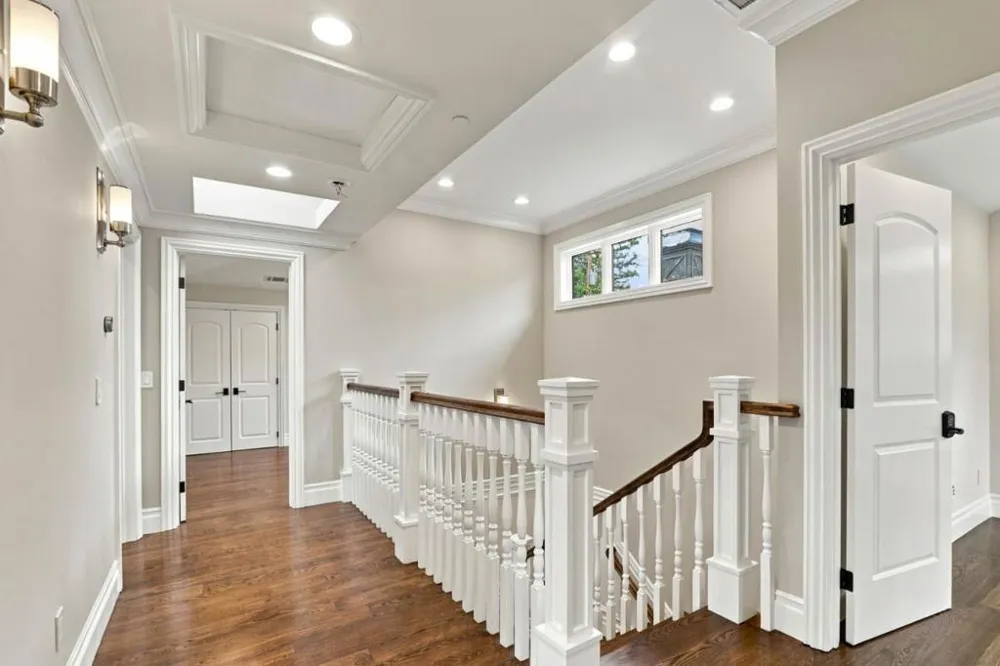 3878 Magnolia Drive Palo Alto, CA 94306
