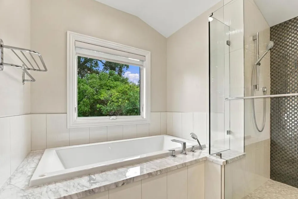 3878 Magnolia Drive Palo Alto, CA 94306