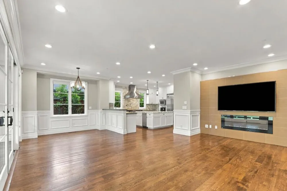 3878 Magnolia Drive Palo Alto, CA 94306
