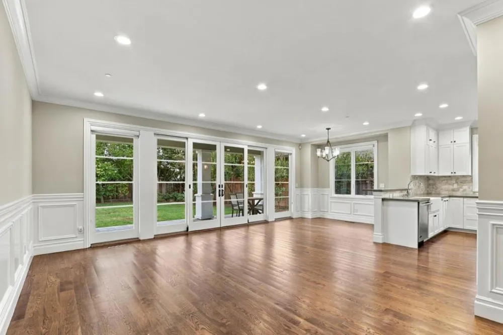 3878 Magnolia Drive Palo Alto, CA 94306