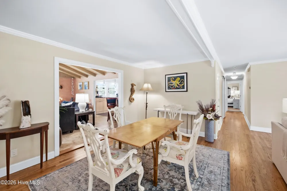 807 E Nash Street Southport, NC 28461